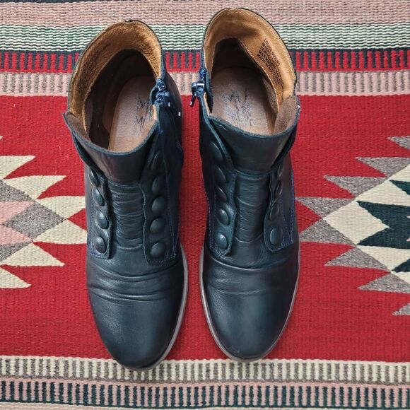 MIZ MOOZ Louise Ocean Blue Leather Ankle Booties Sz 8 Witchy Steampunk Pirate - Picture 2 of 9